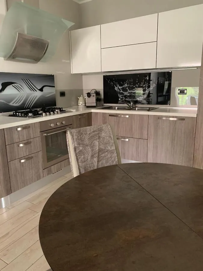 Appartamento Casa Eva con piscina privata Moniga del Garda