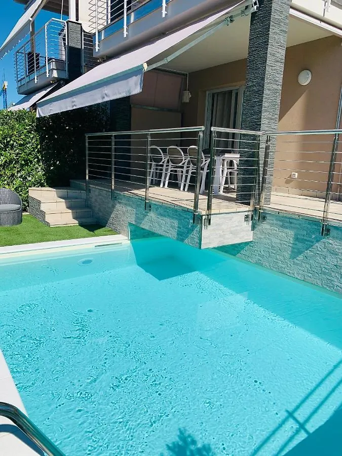 Appartamento Casa Eva con piscina privata Moniga del Garda
