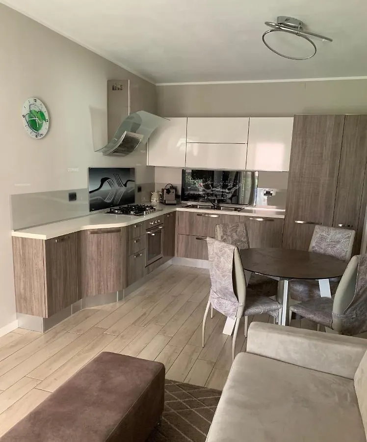 Appartamento Casa Eva con piscina privata Moniga del Garda